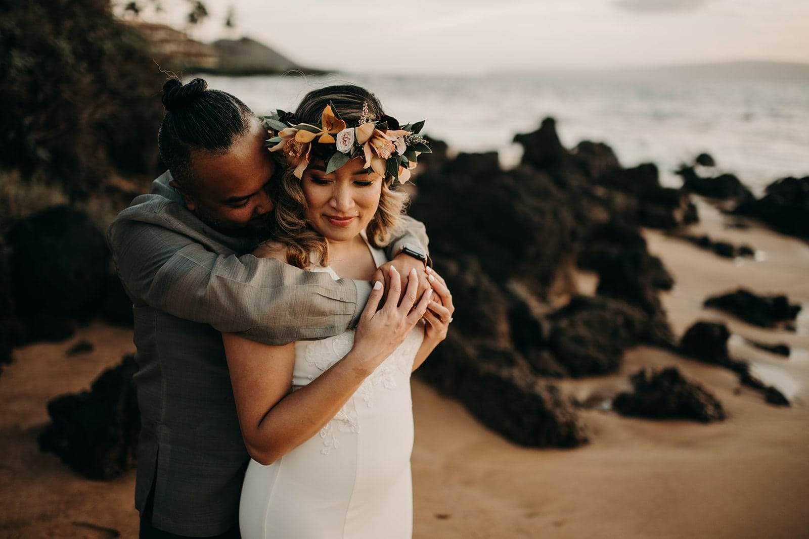 maui beach elopement