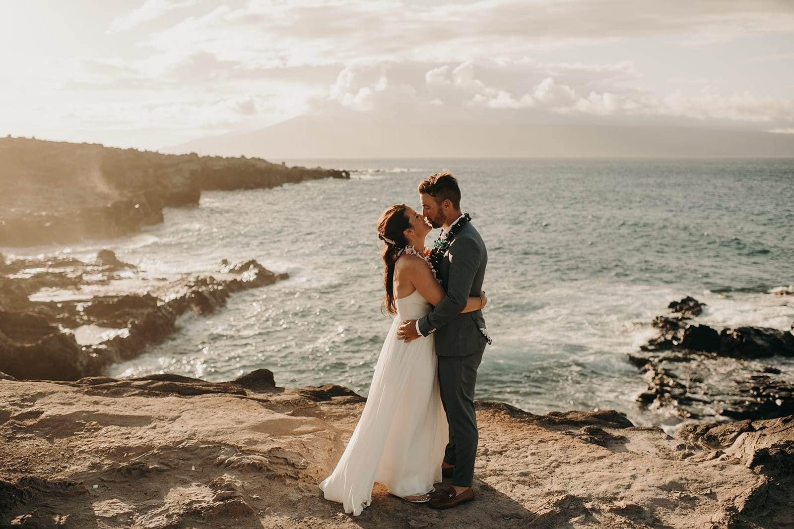 Hawaii elopement