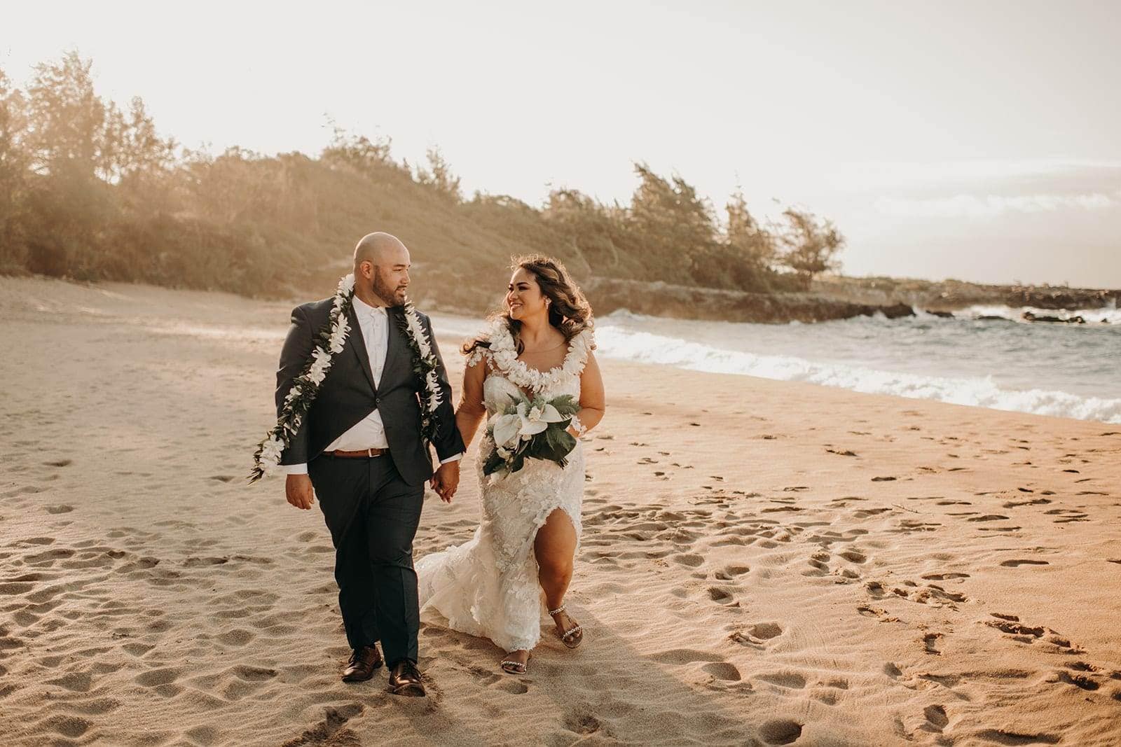 golden hour sunset elopement photos in Hawaii