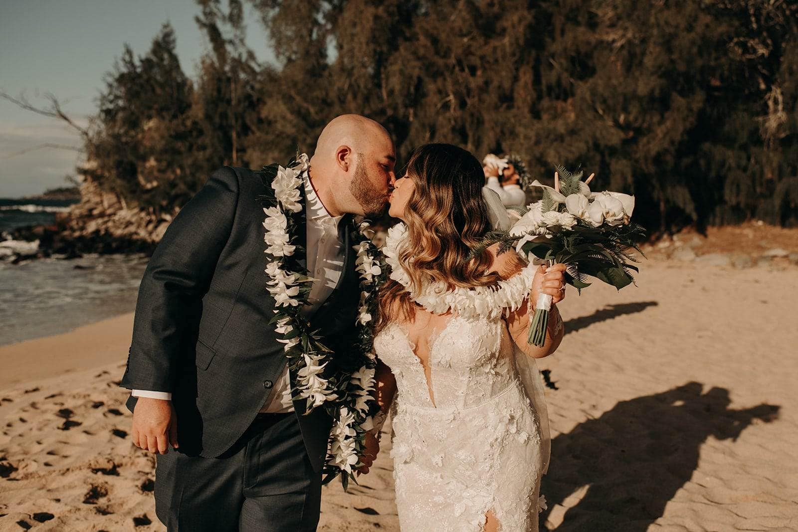 golden hour sunset elopement photos in Hawaii