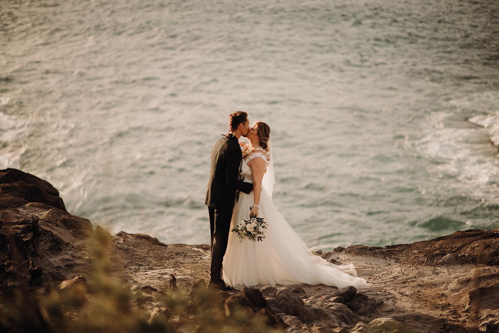 Hawaii elopement and wedding photographer