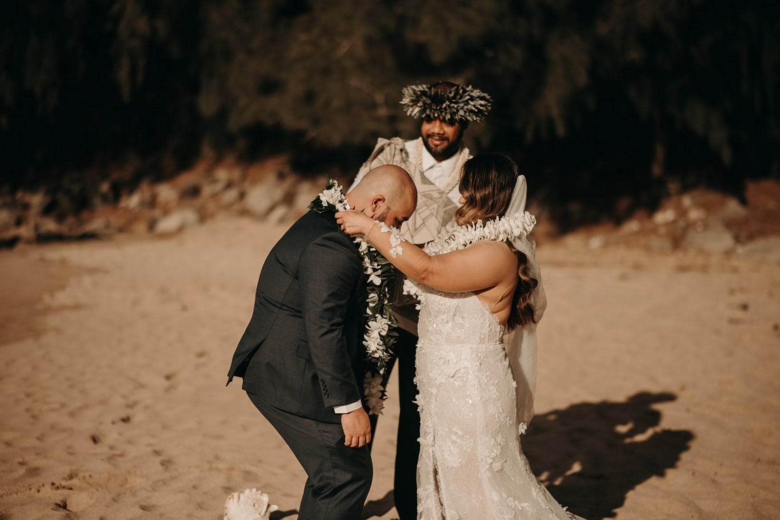 golden hour sunset elopement photos in Hawaii