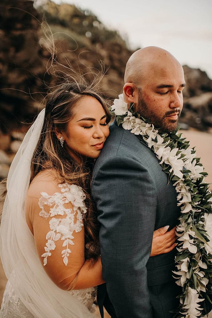 a romantic outdoor wedding day at DT Fleming Beach Park in Maui